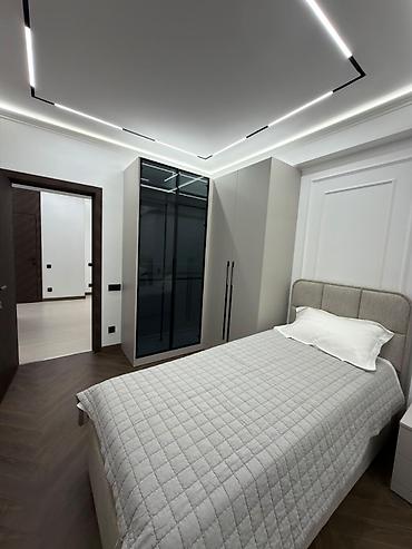 capstroy: 3 комнаты, 112 м², 3 этаж, Дизайнерский ремонт — 1