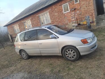 Toyota: Toyota Ipsum: 2 l | 1999 il Van/Minivan