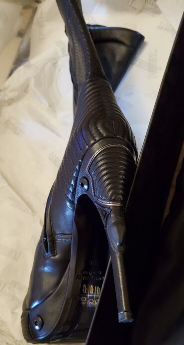 Çəkmələr: Qısaboğaz, Ölçü: 38, rəng - Qara, Yeni — 6