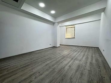 huseynbala eliyev: İcarəyə verilir 4 otaqlı ofis 250 m², Nərimanov r. Daha 7 şəklə bax — 4