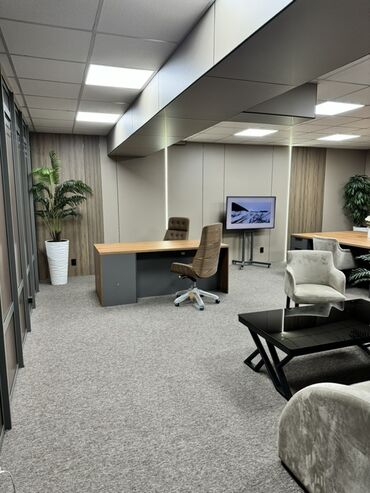 срочный выкуп домов в бишкеке: Срочно Продаю офисные помещения 53.5м2 по 1500$ 33м2 31м2 35м2