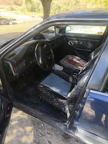 Audi 100: 1989 г., Механика, Седан