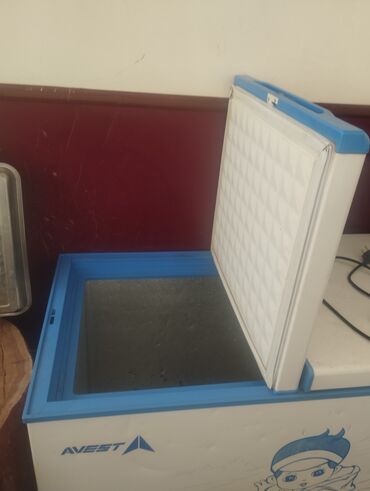 маленький холодильник с морозилкой бу: Холодильник Avest, Б/у, Side-By-Side (двухдверный)
