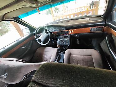 w210 3 2: Audi 100: 1990 г., 2.3 л, Механика, Бензин, Седан — 4