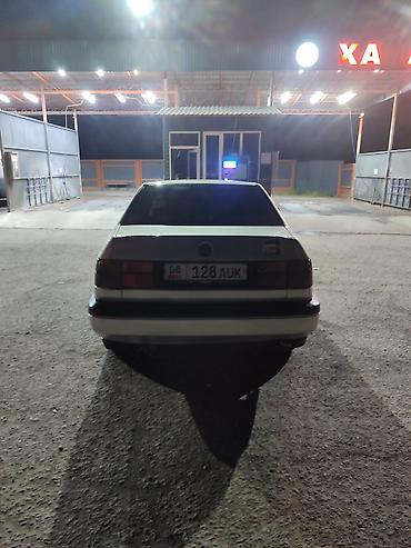 Транспорт: Volkswagen Vento: 1992 г., 1.8 л, Механика, Бензин, Седан — 2