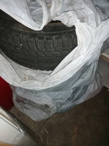 Auto delovi: 4 čelične felne R16 u odličnom stanju sa zimskim gumama i original na lalafo.rs — 7 Auto delovi: 4 čelične felne R16 u odličnom stanju sa zimskim gumama i original — 7