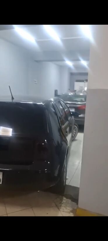 Otaqların satışı: Memar Əcəmi metrosu Yegane şadlıq sarayının arxası terefde Avtoservis — 8