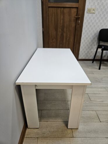 tap az masa ve oturacaqlar: Yazı masası, İşlənmiş, Açılmayan, Dördbucaq masa, Türkiyə