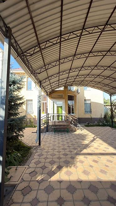сдаю дом келечек: 4 комнаты, 200 м², 6 соток, Бишкек, Арча-Бешик ж/м Агентство недвижимости — 1