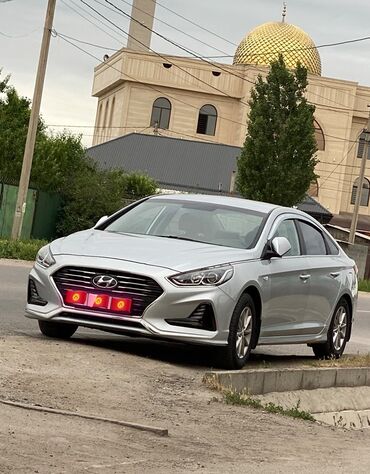 чехол с боковой: Hyundai Sonata: 2017 г., 2 л, Типтроник, Газ, Седан