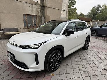 Версия электро 650 км Белый на песочном Комплектация “Advanced