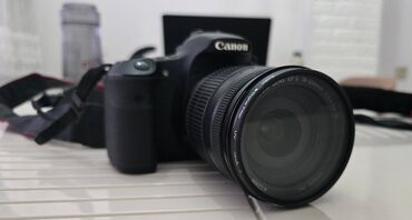 Fotokameralar: Canon EOS 60D 18-200mm lens Adapter, batareya, yaddaş kartı, çanta