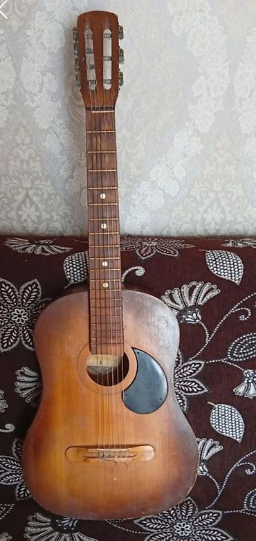 gibson gitara: Sovet istehsalı klassik gitara (1978-ci il) — 1