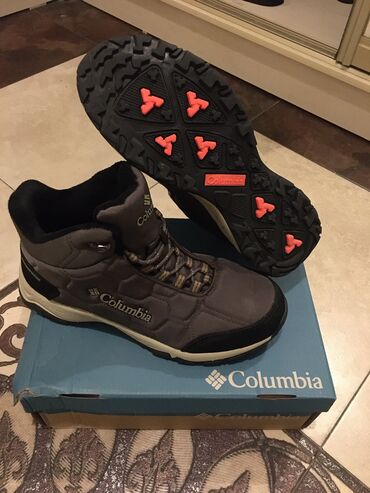 мужской обувь зимний: Срочно продаю Columbia размер 42 также подойдут на 42,5 размер ноги