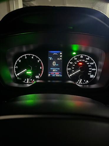 Продажа авто: Toyota Corolla: 2023 г., 1.8 л, Автомат, Гибрид, Седан — 5