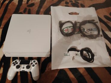 playstation 5 в баку: Plesdesin 4 silim 1 tb yadas ağ rəng çox nadir tapılan rəngdir