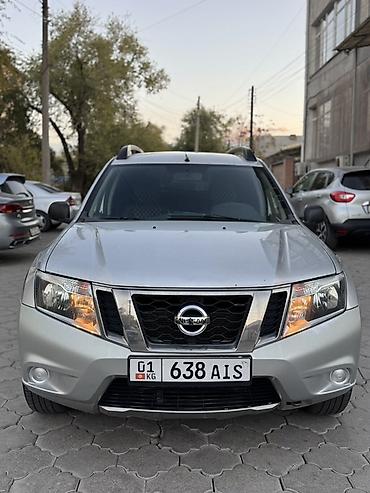 forester 2016: Nissan Terrano: 2014 г., 2 л, Автомат, Бензин, Кроссовер — 3