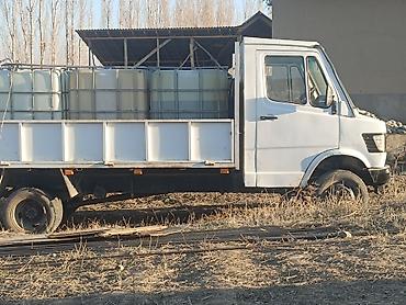 small car: Грузовой бортовой автомобиль Mercedes-Benz (серия T2/508–814) с — 2