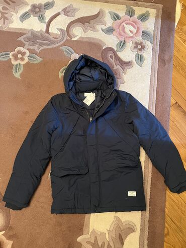 kişi üçün gödəkçə köynək: Kurta H&M(1.64) yeni.(50 azn) Drap Hatem oglu(S-M)(30 azn) 1 dəfə