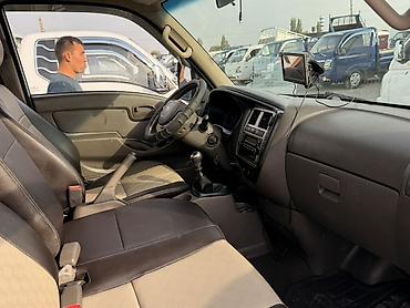 Унаа сатуу: Hyundai Porter: 2020 г., 2.5 л, Кол менен иштөөчү, Дизель, Бус — 7