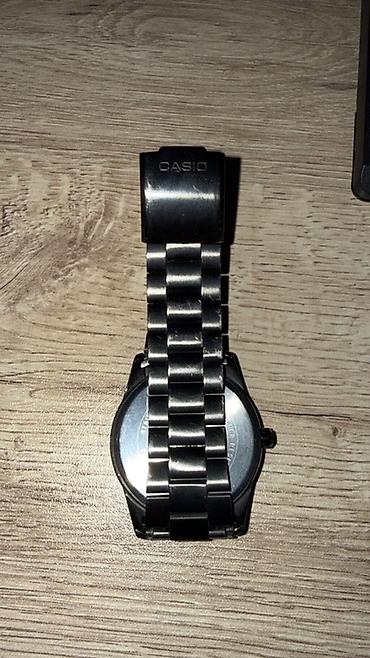 sahmeran qolbaq: Casio qol saatı – klassik analoq dizayn - Korpus və qolbaq: qara — 3