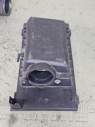 дмрв: Крышка корпуса воздушного фильтра Volvo S40 / V40, двигатель 1.8 — 4