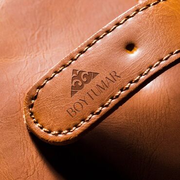 Графические дизайнеры: Графический дизайнер — 27