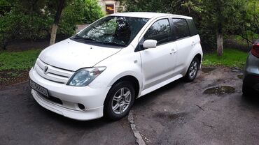 ist: Toyota ist: 2003 г., 1.3 л, Автомат, Бензин