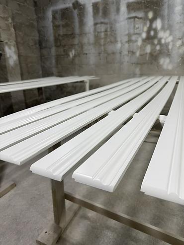 cay desdi: Ağ rəngdə MDF/PVC dekorativ plintus və profil zolaqları - Material — 7