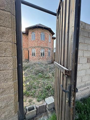 Продажа коттеджей и домов: Жер Үй САТЫЛАТ 📍Аянты: 4 сотых, 21м х 18м 📍Кабат: 2 📍Коммуникация at lalafo.kg — 2 Продажа коттеджей и домов: Жер Үй САТЫЛАТ 📍Аянты: 4 сотых, 21м х 18м 📍Кабат: 2 📍Коммуникация — 2