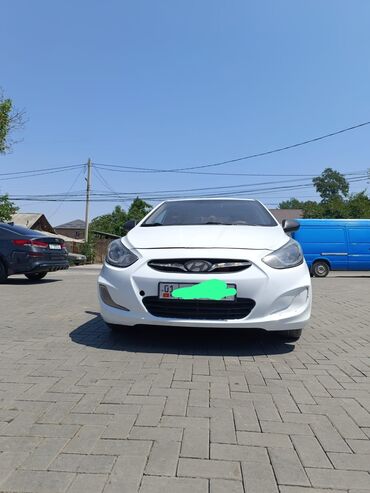 hyundai solaris автомобил: Hyundai Solaris: 0.4 л, Автомат, Бензин