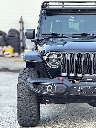 srv 2: Jeep Wrangler: 2021 г., Бензин — 10