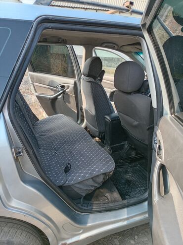 Ford: Ford Focus: 2002 г., 0.8 л, Механика, Бензин, Универсал — 11