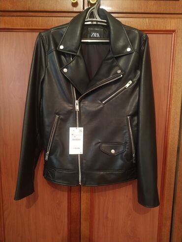 Куртки: Куртка Zara, M (EU 38), цвет - Черный