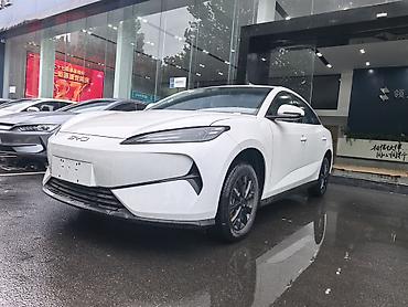 сктер: BYD E9: 2026 г., 1.5 л, Автомат, Электромобиль, Седан — 5