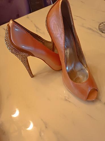 бирюзовые туфли: - Qadın ayaqqabısı – açıq burunlu, stiletto topuqlu - Rəng — 5