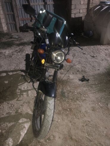 Tavalar: Moped/motosiklet – şəhər içi və çatdırılma üçün praktiki - Ön faralı