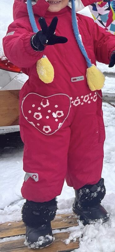 Donlar: Uşaq geyimləri dəsti – 4 ədəd 1) Qırmızı don + qulaqlı yaxalıq - — 9