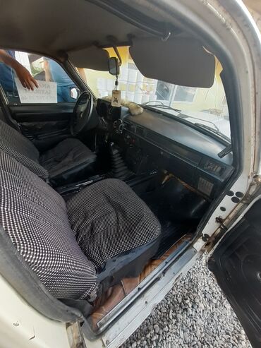 фольксваген поло седан: ГАЗ 24 Volga: 0.2 л | 1992 г. | 50000 км Седан