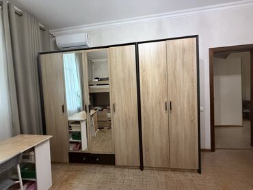Другие мебельные гарнитуры: Продаю мебель в отличном состоянии: * Шкаф спальный (длина 2 м 72 см