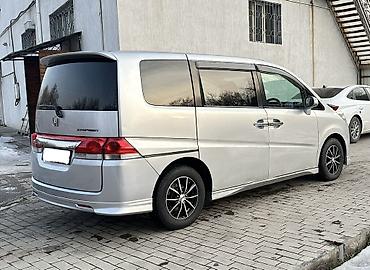 Honda: Honda Stepwgn: 2006 г., 2 л, Автомат, Бензин, Минивэн — 5