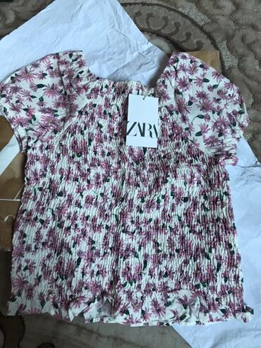 zara geyim: Футболка Zara, XS (EU 34), S (EU 36), цвет - Белый