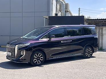 hongqi: Voyah : 2022 г., 2 л, Автомат, Бензин, Минивэн — 3