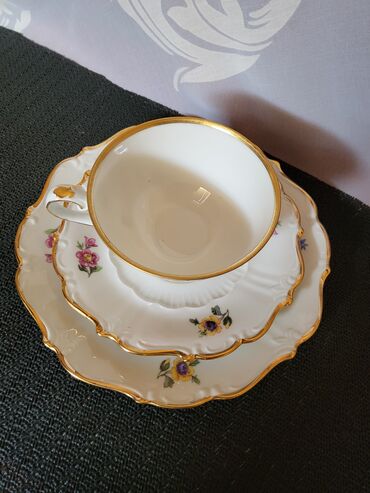 Ostali antikviteti: Set trodelni Reuchenbach porcelan Nemacka 1968g+. Set je na lalafo.rs — 3 Ostali antikviteti: Set trodelni Reuchenbach porcelan Nemacka 1968g+. Set je — 3