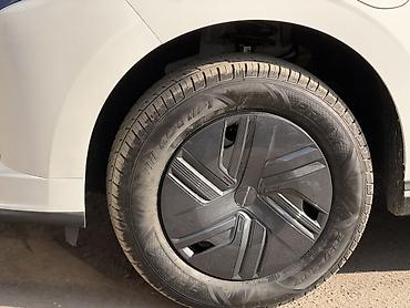 генератор 100: Dongfeng : 2026 г., 1.5 л, Автомат, Электромобиль, Кроссовер — 3