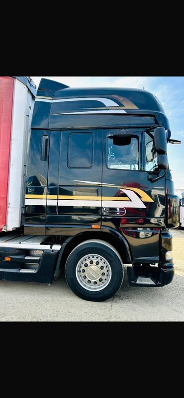 Tırlar: DAF XF çekiçi + tentli yarımqoşqu - Model: DAF XF (yükdaşıma üçün — 2