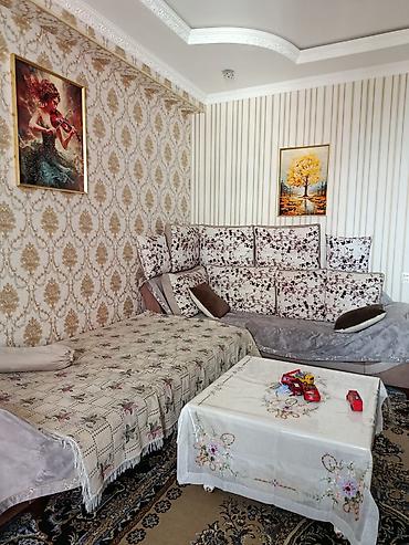 Divan və masa dəstləri: Otaq mebelləri dəsti - Künc divan: yumşaq oturacaq və bel yastıqları — 1