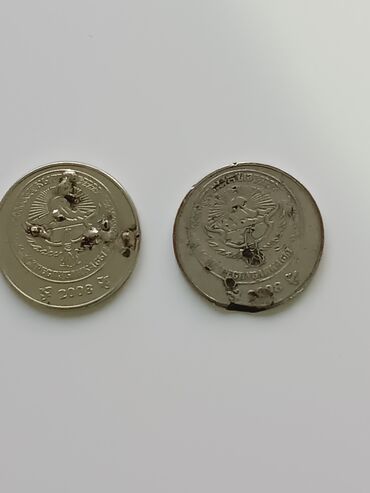 детский велосипед 18: Две монеты с заводским браком, 2008 год
