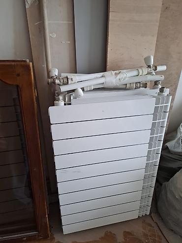 Batareya radiator dəsti - Material: alüminium/panel tipli, bölməli