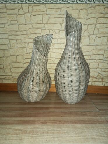 ваза прозрачная: Плетеная ваза декор.выс.50см.60см. (2 шт вместе) 1500-сом .Цвет